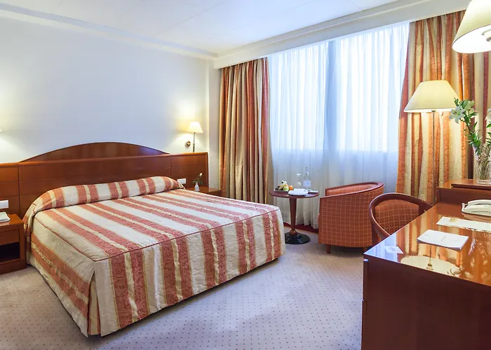 Tunis Cheap Hotels near Cameo Island