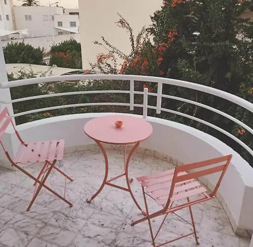 Tres Bel Appartement Idealement Place La Marsa acceptant les animaux