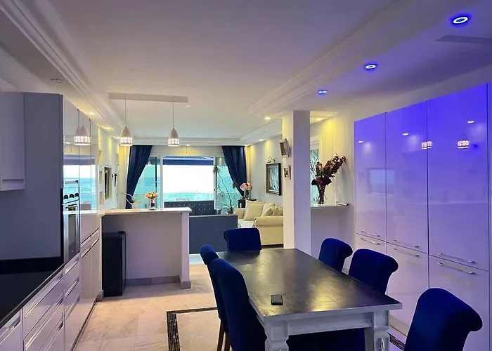 Magnifique Appartement Au Centre De Hammamet Pieds Dans L'Eau admite animales