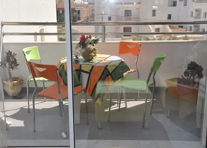Apartment Zone Touristique 80 M Beach Free Wifi Mahdia che accetta animali