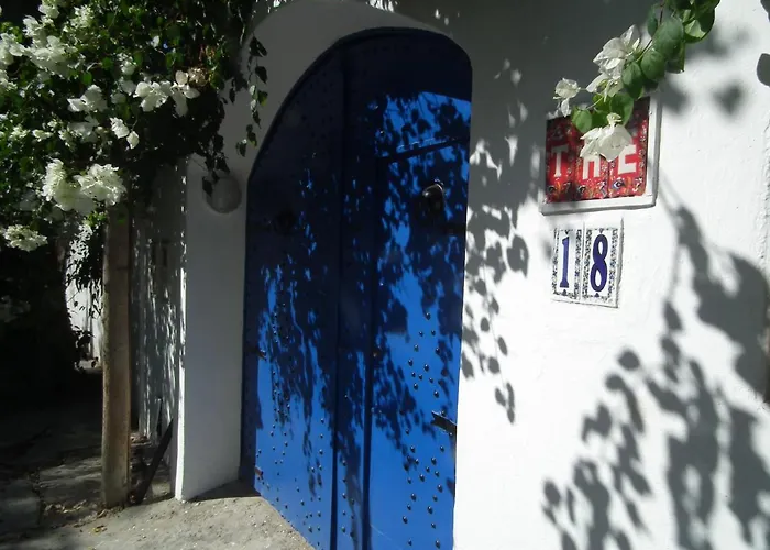 The 18, Marsa Guest House La Marsa